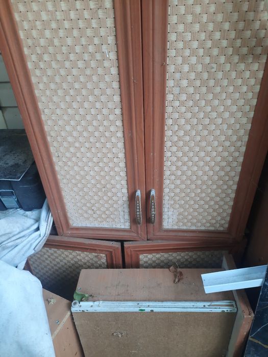 Отдам даром мебель