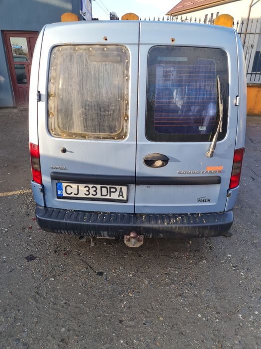 Dezmembrez Opel Combo 1.7, 1.3 Diesel