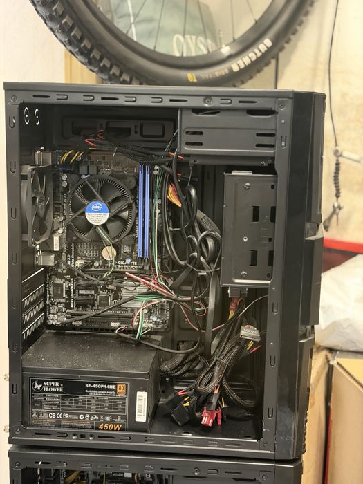 LOT 4 Pc-uri i5 4570 | 70GB DDR3 | HDD 500GB | SSD 120gb
