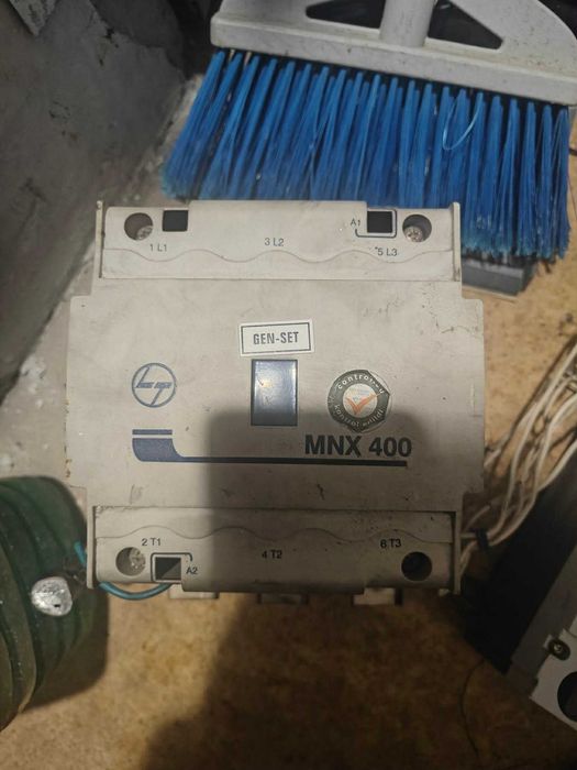 2 броя MNX контактор/ABP 200kw/400A
