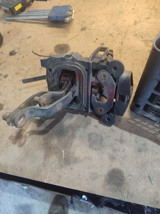 Кулиса Мерседес W124 4 матик