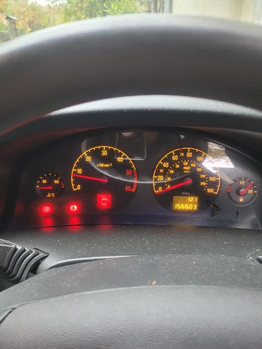 Опел Вктра С 2.0 DTI с десен волан
