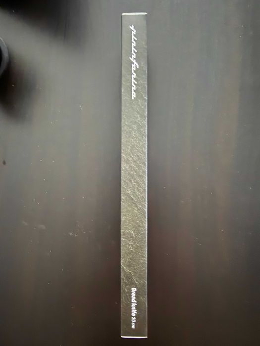 Cutit de paine Pininfarina - colecția Purity