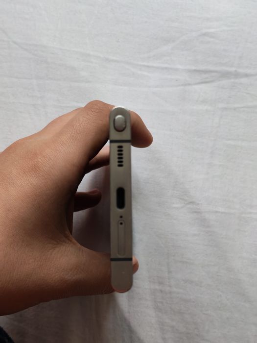 Vând Samsung Galaxy S22 Ultra 512 GB 12ram schimb cu S23 S24 S25 plus