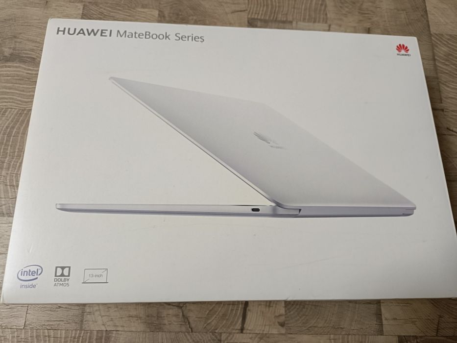 Laptop Huawei mate book 13"