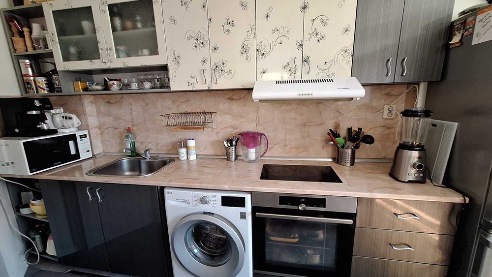 Кухненски шкафове и плот