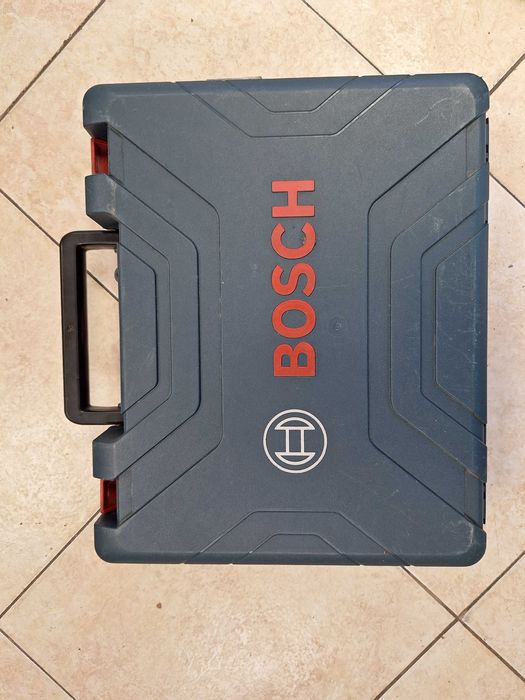 Винтоверт Bosch GSR 180li