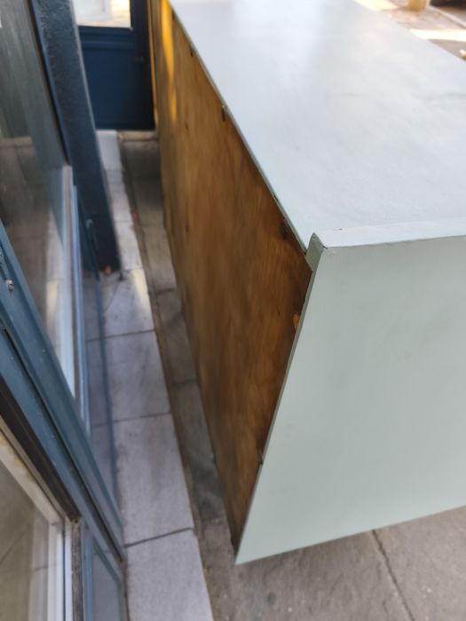 Реставриран бюфет