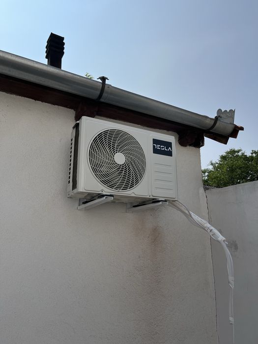 Montăm aere condiționate