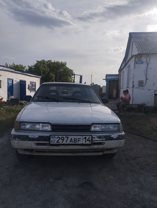 Продам машину Мазда