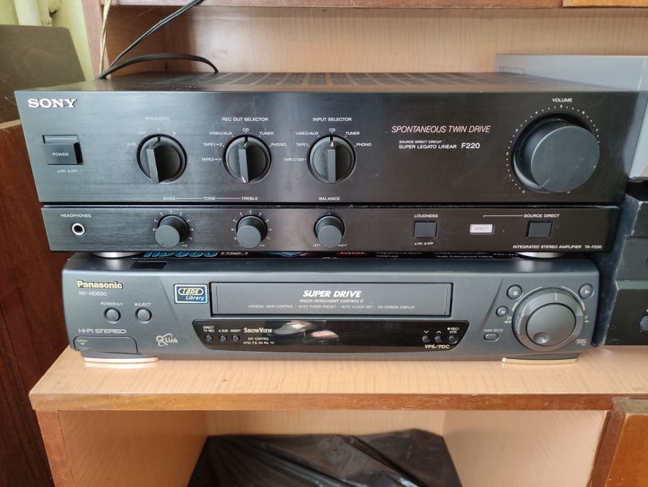 Akai ,denon, Sony ,marantz