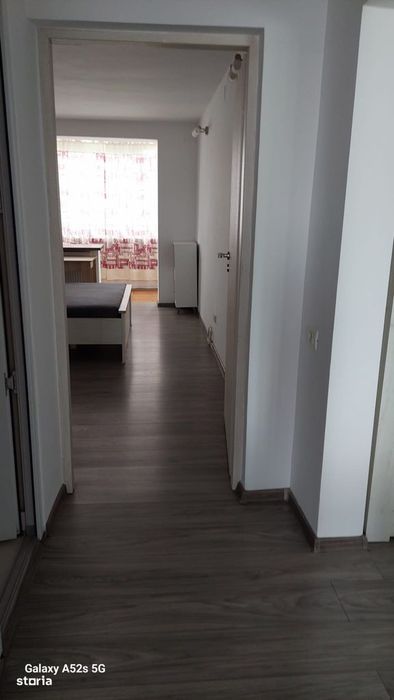 Apartament cu 3 camere, balcon și lift zona Circumvalatiunii