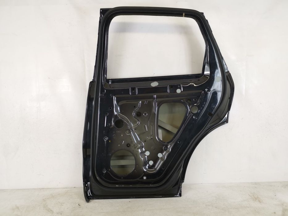 Порше Каен / Porsche Cayenne Оригинална задна дясна врата в добро съст