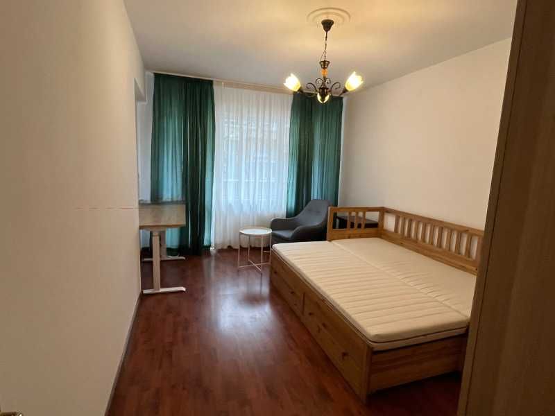 Дава се под наем Тристаен апартамент в София, Стрелбище - 120 кв.м за 816 € - Снимка #2