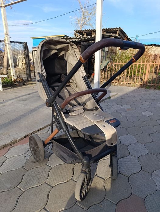 Продается коляска в хорошем состоянии.