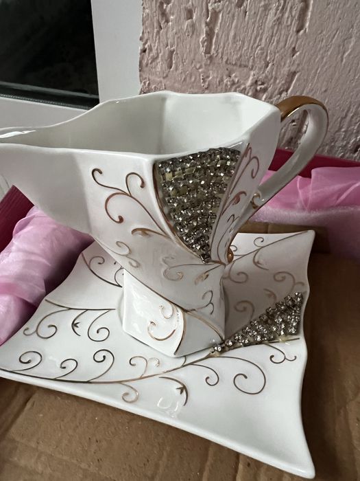 Chini idishlar yengidek