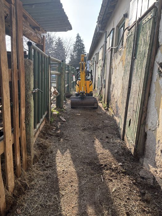 Изкопи с мини багер JCB София | Канали ток ВиК | Дворове