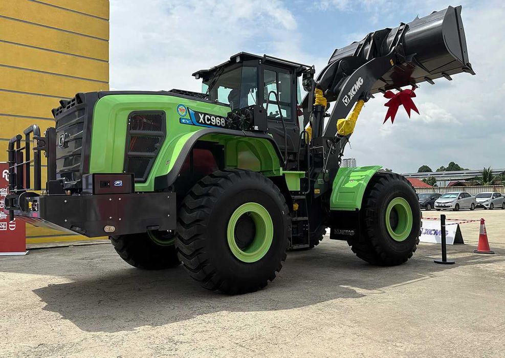 Фронтальный погрузчик XCMG XC968-EV Полный электрда