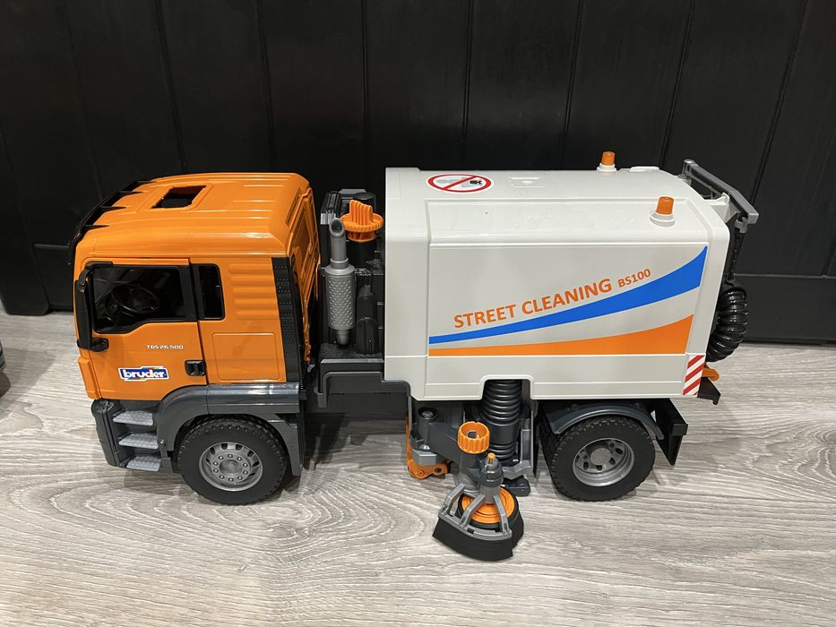 Камиони Bruder и Paw Patrol