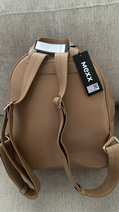 Дамска раница MEXX - нова