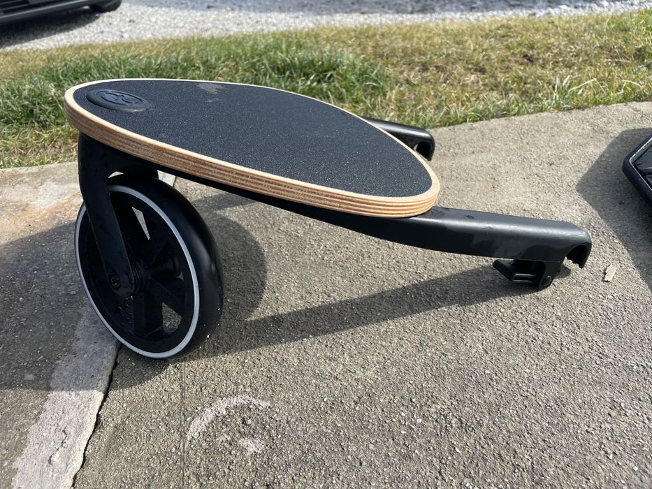 Cybex степенка за второ дете