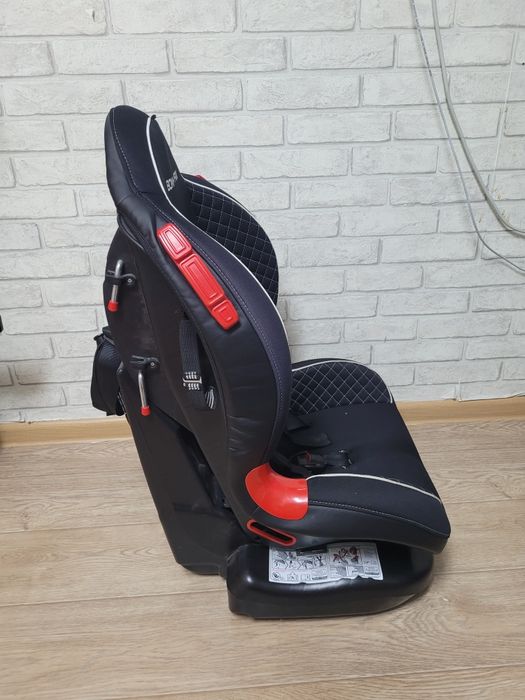 Детское автокресло