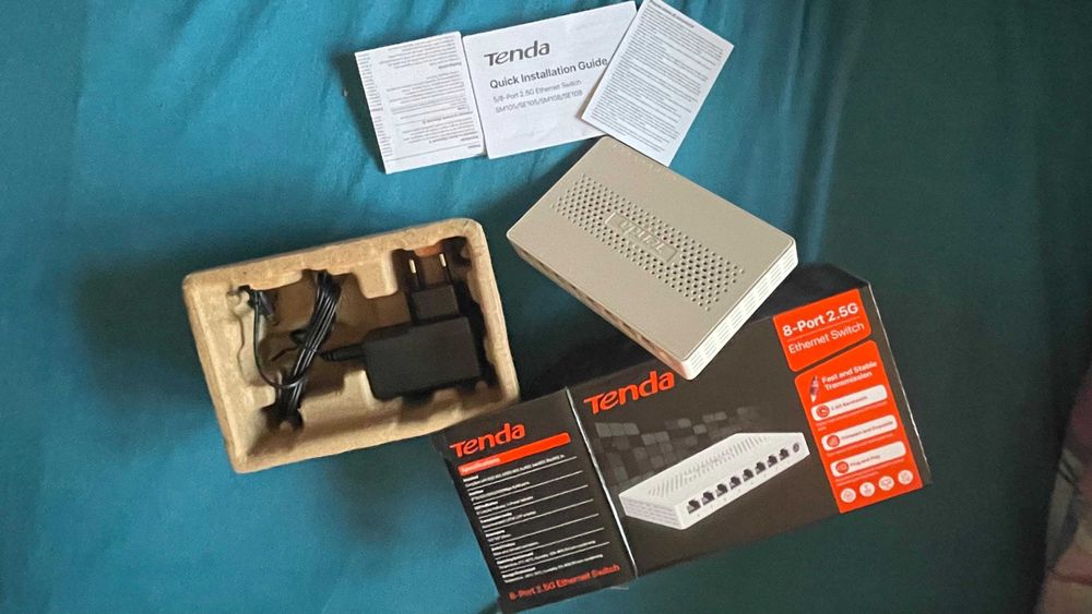 Switch TENDA SM108, 8 porturi 100/1000/2500Mbps, Multigigbit 2.5Gbps