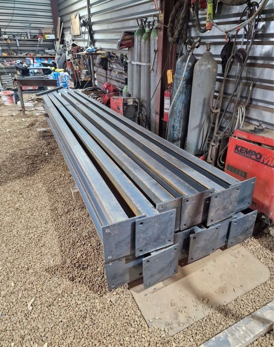 Hale metalice diferite dimensiuni