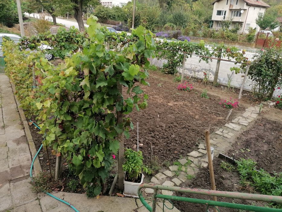 Продава се Къща в Силистра, Изток - 61 кв.м за 100 €/кв.м - Снимка #2