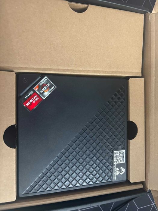 MiniPC NipoGI AMD Ryzen 7 7730 16GB RAM