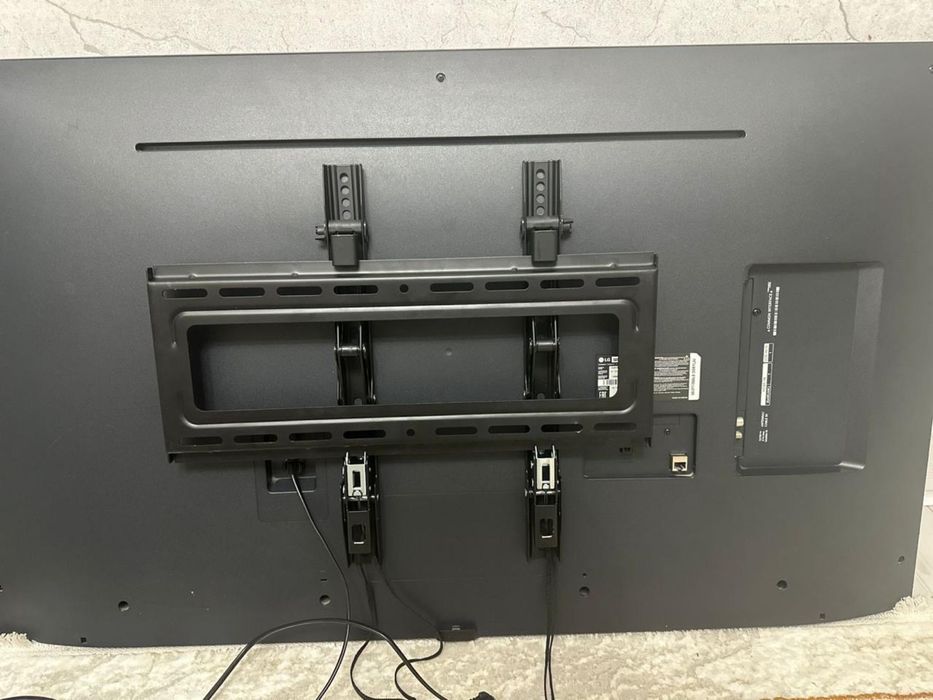 Телевизор LG (50)