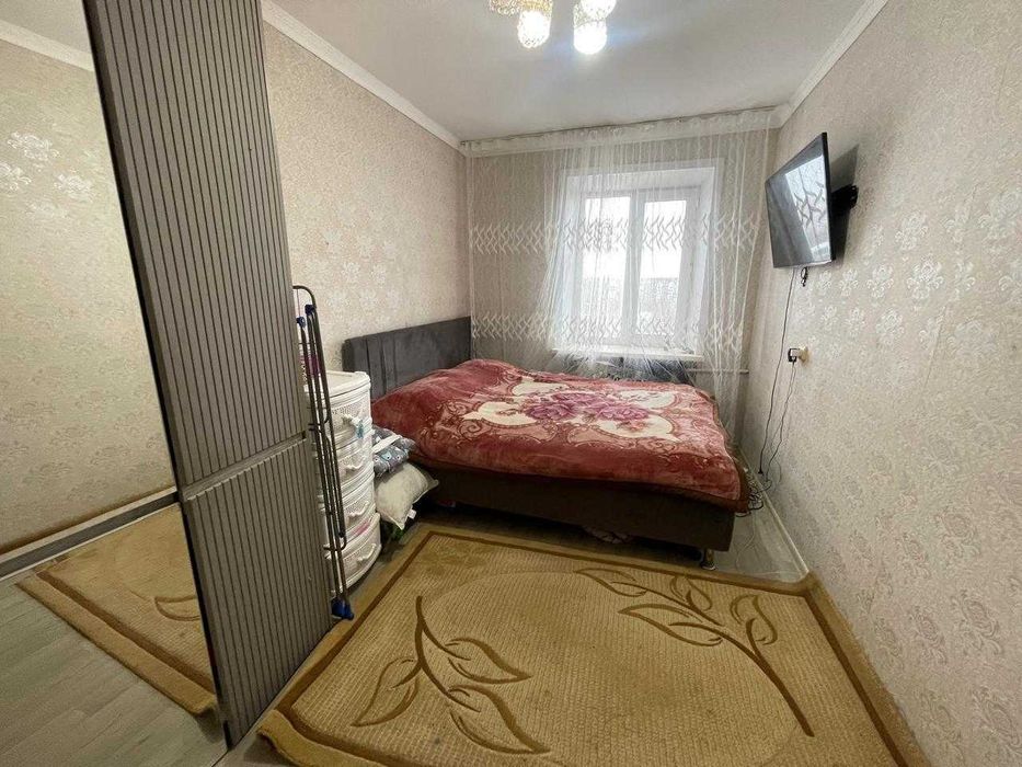 Продать 3 ком.кв .Строителей