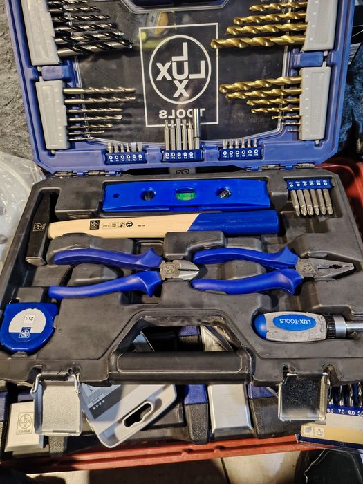 куфар с инструменти LUX-TOOLS