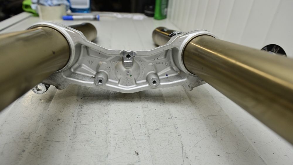 Furca Telescoape Suspensie Fata Jug BMW R1200RT / R1250RT 2014 - 2024