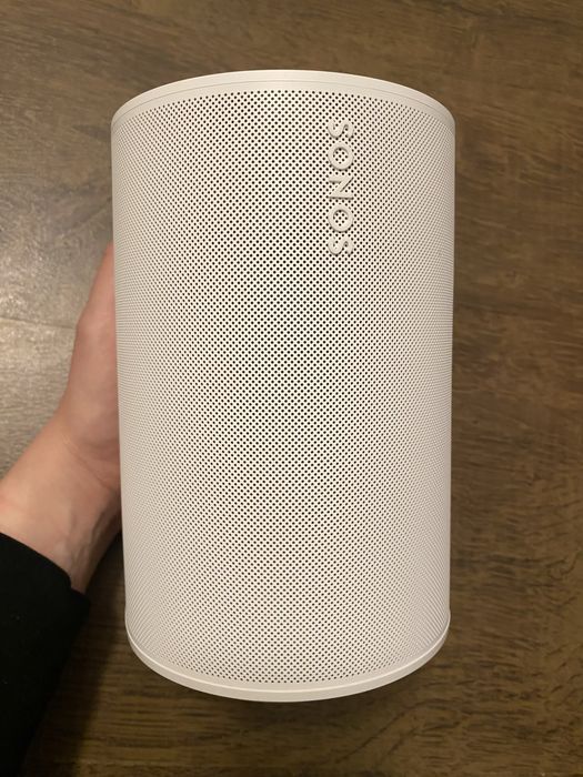Чисто нова и неизползвана тонколона Аудио система SONOS ERA 100 WH
