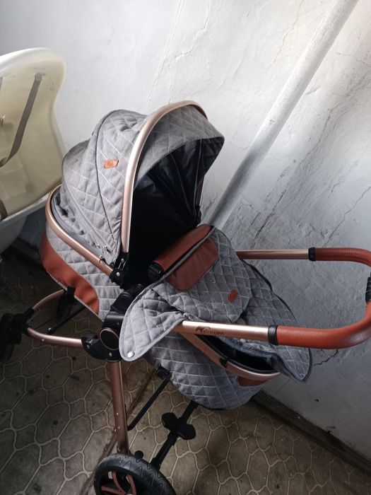Коляска Teknum ,в хорошем состоянии.