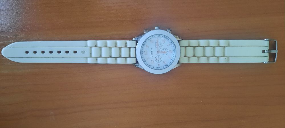 Продаю       часы