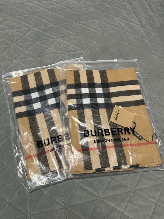 Esarfa burberry