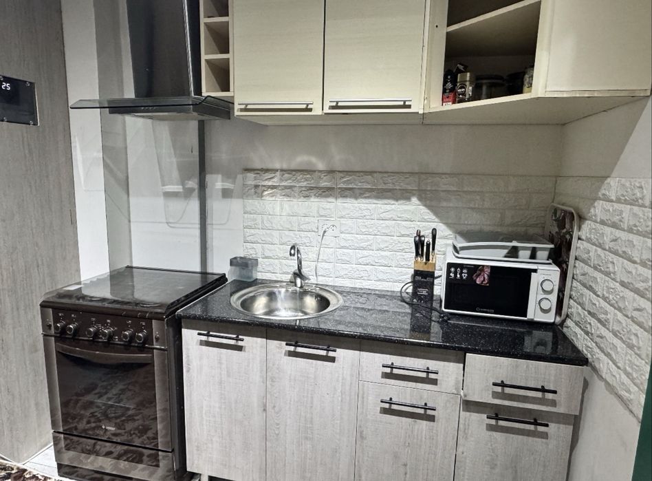 Сдается 2 ком Эко базар. Акушерство Гинекология. Новостройка