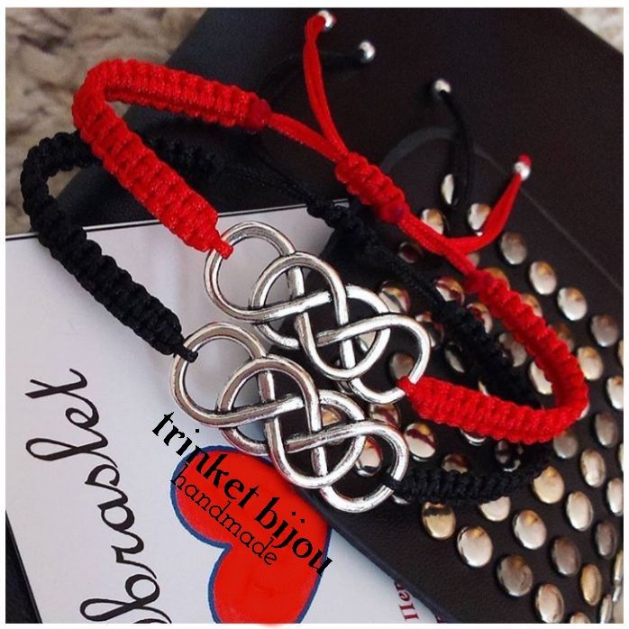 Парный браслет в подарок второй половинке.