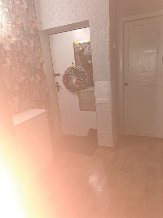 Продам 4 комнатную квартиру