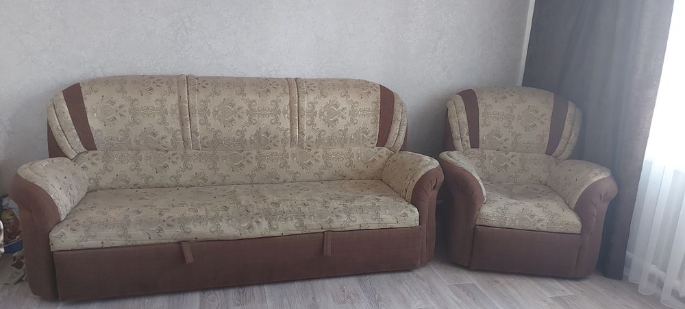 Продам диван + 2кресла