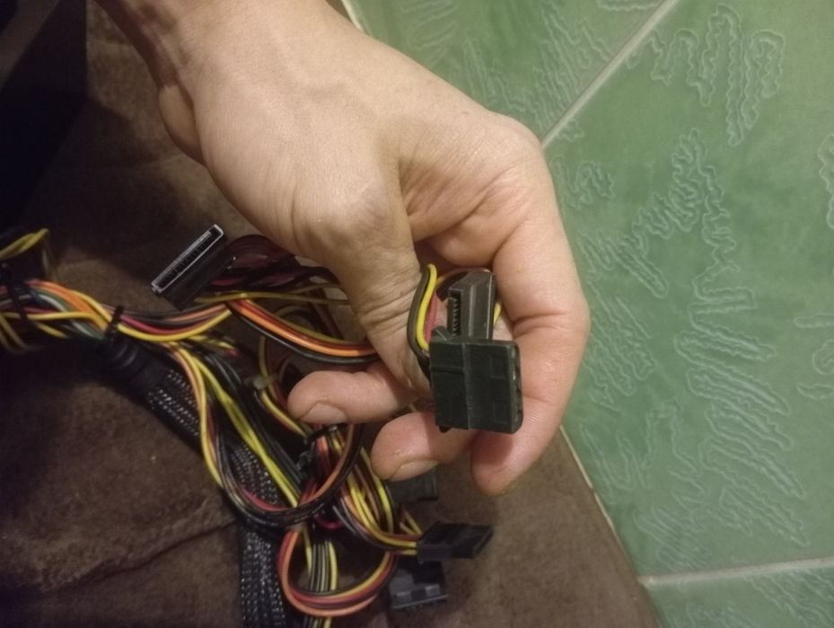 Блок питания на ПК HuntKey 450wat