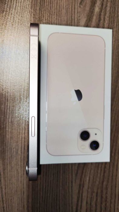 iPhone 13 128GB - перфектен