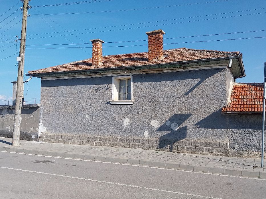 Двуетажна стара къща, с. Черничево