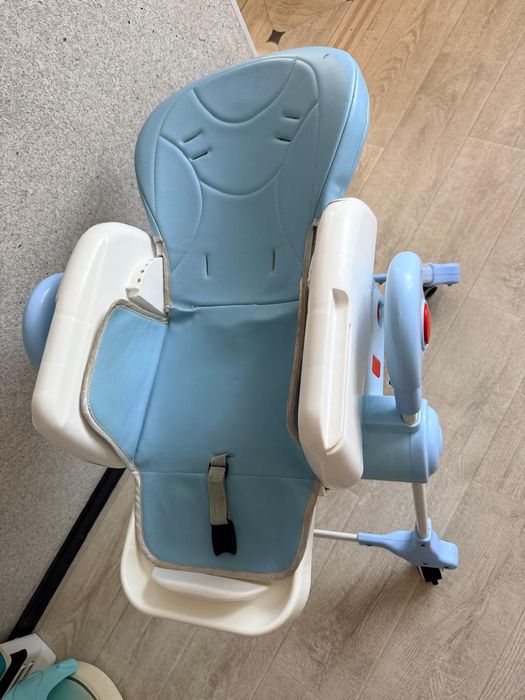 Детский стул для кормления.