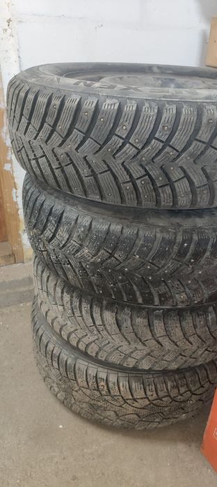Продам шины зимние