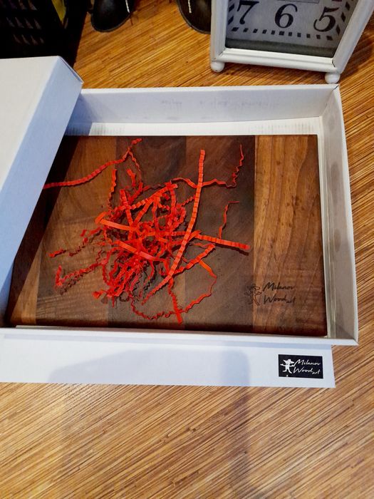 Две страхотни, нови дьски орех