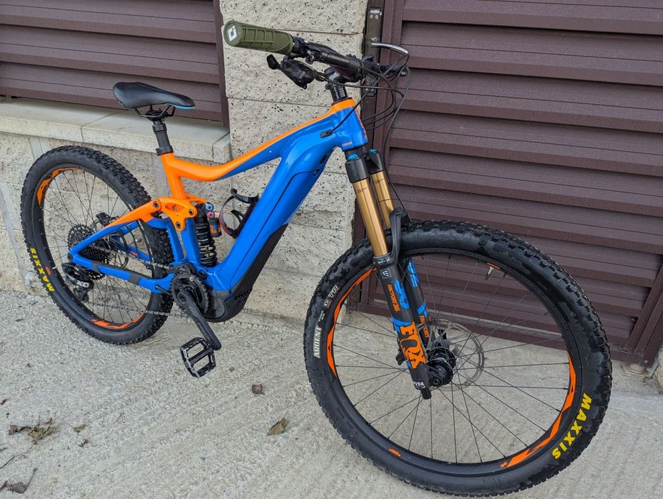 Vând E-MTB Enduro Giant Trance SX E+ Pro Mărimea M – Suspensii Fox Factory Kashima & Coil DHX2