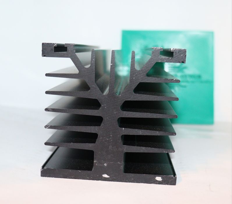 Radiator Extrudat Aluminiu Anodizat Fischer Elektronik SK 89 150 SA